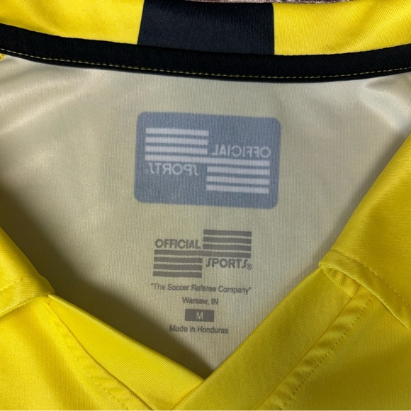 Official Sports Soccer Referee Jersey, 2019 Patch, Size Medium - Picture 6 of 6